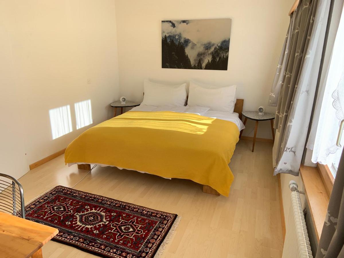 Waldheim Pension Laax Bagian luar foto