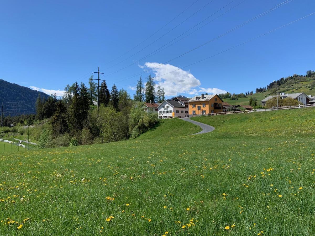 Waldheim Pension Laax Bagian luar foto
